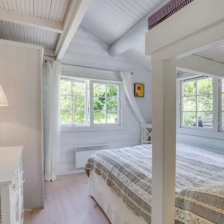 Vakantiehuis Ottil - 1km From The Sea In Sealand By Interhome *